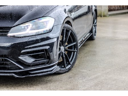 2019 Volkswagen Golf - view 2