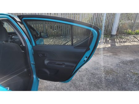 2017 Toyota Aqua - thumbnail 11