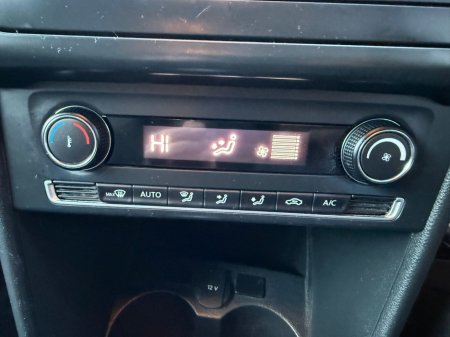 2017 Volkswagen Polo 1.2 TSI 5DR 90HP Allstar DSG €12,990 thumbnail