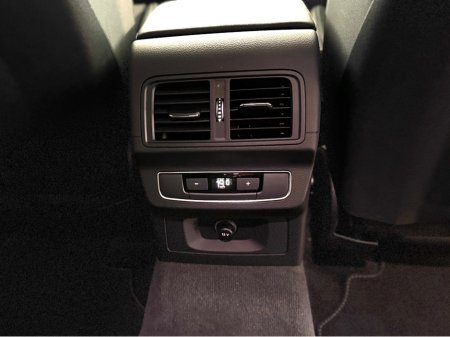 2024 Audi Q5 S LINE 50 TFSI E QUATTRO €52,800 thumbnail