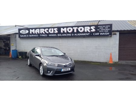 2016 Toyota Corolla - thumbnail 2