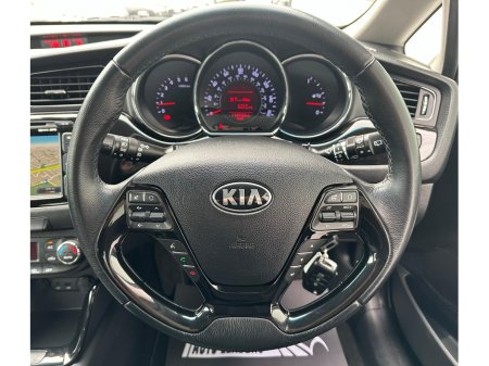 2015 Kia Ceed - thumbnail 21