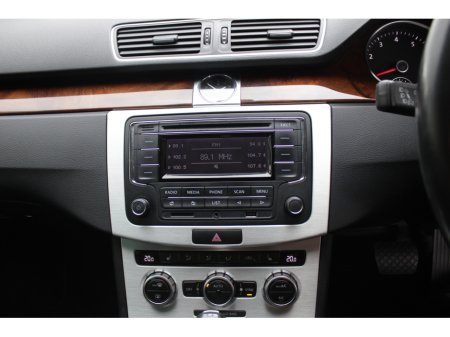 2014 Volkswagen Passat - thumbnail 13