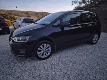 2017 Volkswagen Golf - thumbnail 5