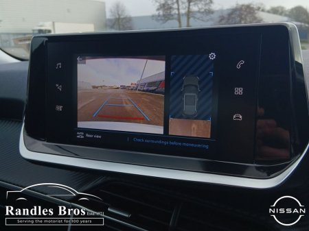 2022 Peugeot 2008 - thumbnail 18