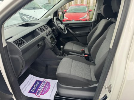 2019 Volkswagen Caddy - thumbnail 9