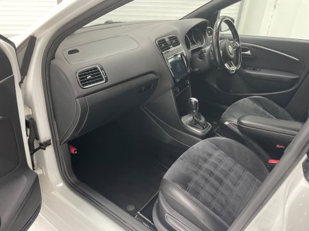 2016 Volkswagen Polo - thumbnail 20