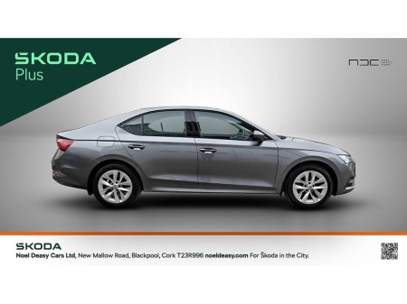 2024 Skoda Octavia AMBITION 2.0 TDI 115 BHP-GRAPHITE GREY METALLIC- FACTORY REAR SPOLIER- BLACK BADGING €29,950 thumbnail