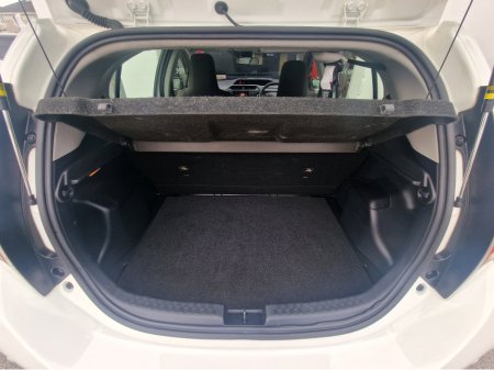 2018 Toyota Aqua - thumbnail 32