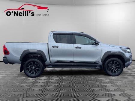 2024 Toyota Hilux *NO VAT* 2.8 INVINCIBLE AUTO #319 €51,999 thumbnail