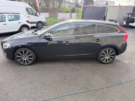 2015 Volvo V60 - thumbnail 6