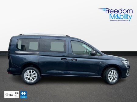2026 Ford Tourneo Connect auto wheelchair (taxi spec) 5 or 7 seats €66,000