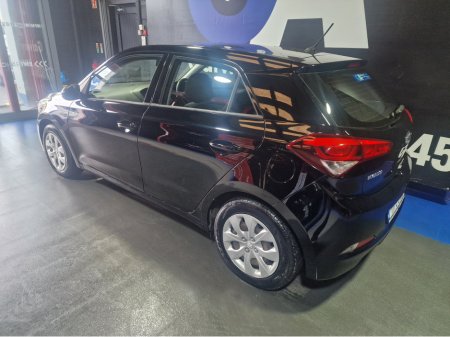 2017 Hyundai i20 - thumbnail 5