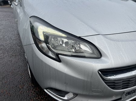 2017 Opel Corsa SE thumbnail