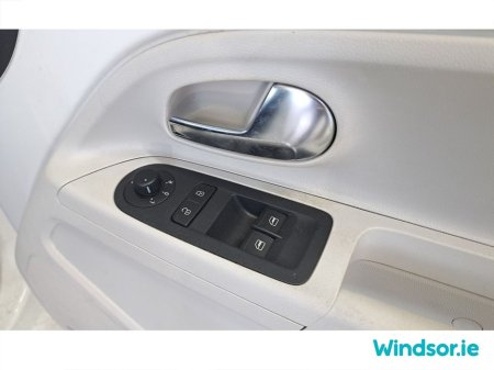 2020 Volkswagen up! MOVE UP €13,995 thumbnail