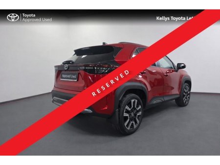 2025 Toyota Yaris Cross - thumbnail 2