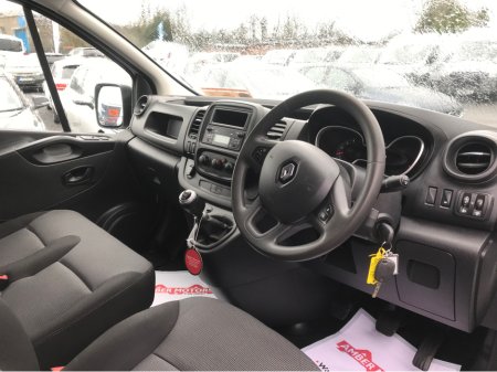 2021 Renault Trafic - thumbnail 23