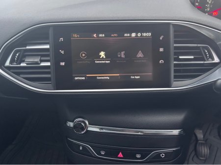 2018 Peugeot 308 - thumbnail 7