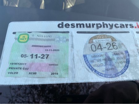 2019 Volvo XC60 - thumbnail 22