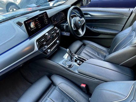 2023 BMW 5 Series - thumbnail 7