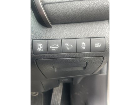 2019 Toyota Camry - thumbnail 10