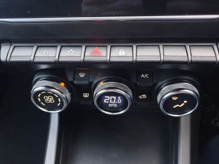 2022 Renault Arkana "S Edition" E-tech Hybrid 1.6 Petrol Automatic 145ps €21,995 thumbnail