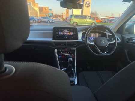 2022 Volkswagen T-Roc 2.0 TDI 116HP Life €25,475 thumbnail