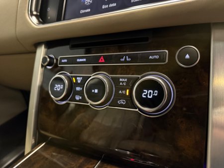 2015 Land Rover Range Rover - thumbnail 17