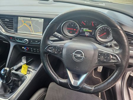 2018 Opel Insignia - thumbnail 10