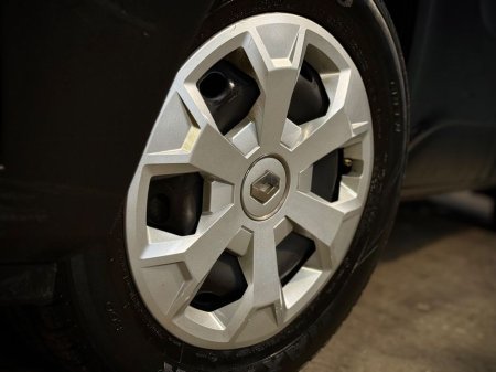 2023 Renault Trafic LL30 BUSINESS PLUS DC // LOW MILEAGE // VAT INVOICE // €20,950 thumbnail