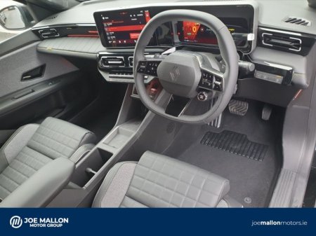 2026 Renault 4 iconic 52kWh 150hp thumbnail