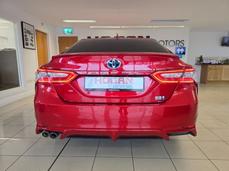 2020 Toyota Camry Hybrid World Sport Edition €27,500 thumbnail