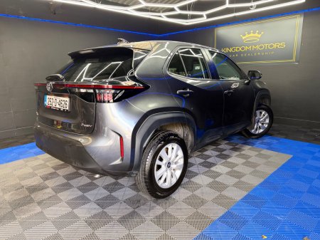 2025 Toyota Yaris Cross - thumbnail 14