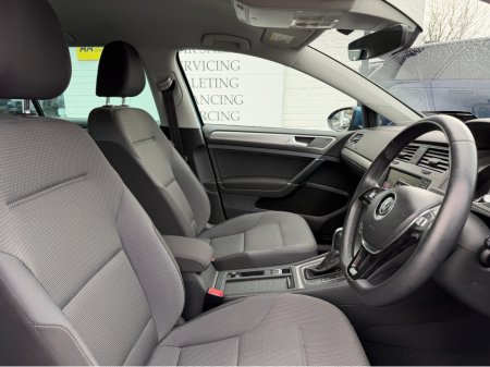 2016 Volkswagen Golf - thumbnail 14