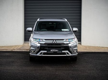 2018 Mitsubishi Outlander 2.4 4H Phev 132BHP 5DR Auto €19,950 thumbnail