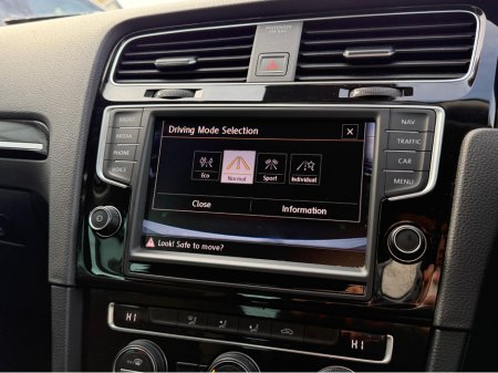 2016 Volkswagen Golf - thumbnail 25