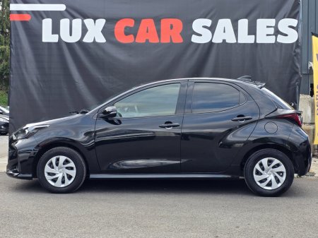 2022 Toyota Yaris  €17,950