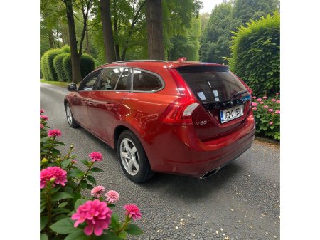 2016 Volvo V60 D4 (190hp) SE +Leather €10,888 thumbnail