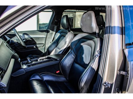 2021 Volvo XC90 RECHARGE PHEV T8 (390hp) R-Design AWD €49,995 thumbnail