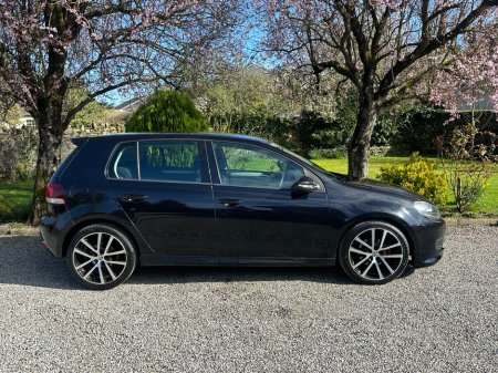 2011 Volkswagen Golf - thumbnail 3