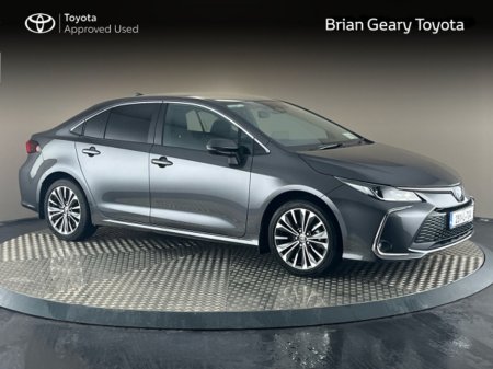2025 Toyota Corolla HYBRID LUNA SPORT SALOON €34,450