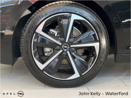 2025 Opel Astra Elegance 1.2 €35,569 thumbnail