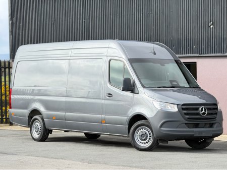 2025 Mercedes-Benz Sprinter - thumbnail 2