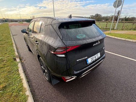 2024 Kia Sportage Phev Anniversary 5DR *WARRANTY TILL 2031* *1 YEAR AA* Touch Screen Infotainment System, Lane Departure Warning, Rear Parking Sensors, €41,950 thumbnail