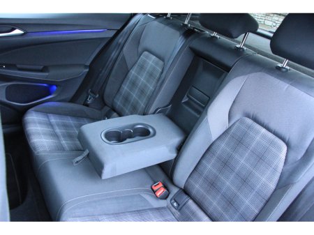 2022 Volkswagen Golf GTD 200Bhp DSG * Winter Pack €30,950 thumbnail