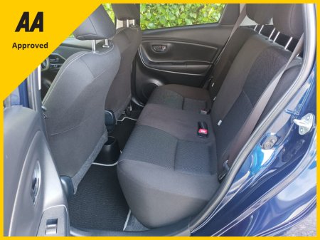 2019 Toyota Yaris - thumbnail 12