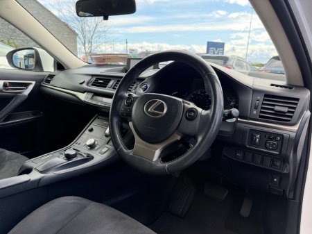 2014 Lexus CT 200 h - thumbnail 14