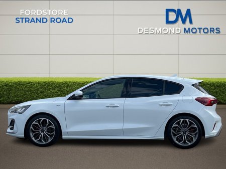 2025 Ford Focus ST-LINE X MHEV €29,990 thumbnail