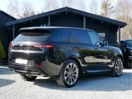 2026 Land Rover Range Rover Sport - thumbnail 6