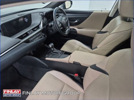 2019 Lexus ES 300 H - thumbnail 4